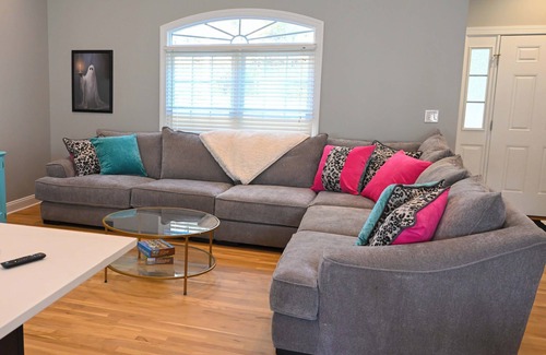 Wyndham House | Charming three bedroom, two bathroom tranquil retreat just 2 miles from Wyndham.