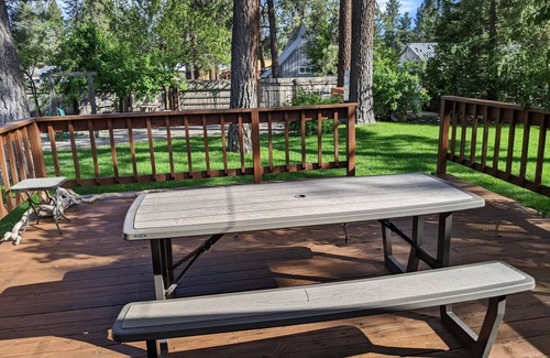 Chester House | Charming town home 8 min to Lake Almanor, 35 min to Mt. Lassen