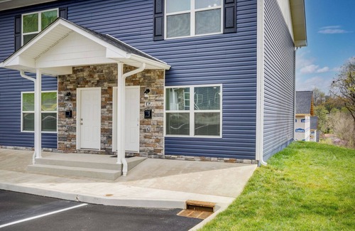 Bristol House | Charming Townhome near Hard Rock Casino! 2 Br 2.5BA, New Construction and modern