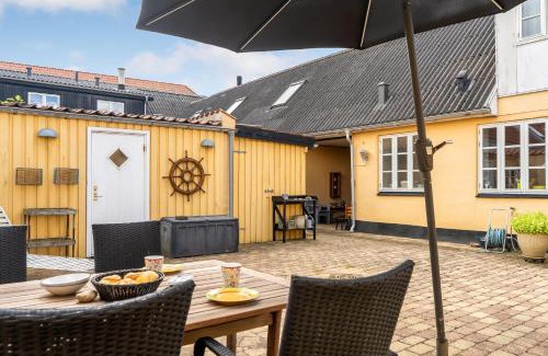 Logstor House | Charming Townhouse From 1877, Located In The Middle Of Løgstør Only 100 Meters From The Harbor