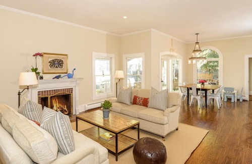 West End House | Charming Triangle Park Home - West End - Perfect Location for Summer & Winter!