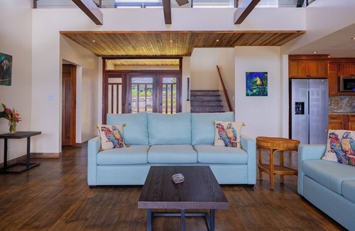 Nuevo Arenal Villa | Charming Tropical Paradise, 3-bedroom Villa in marvelous Nuevo Arenal