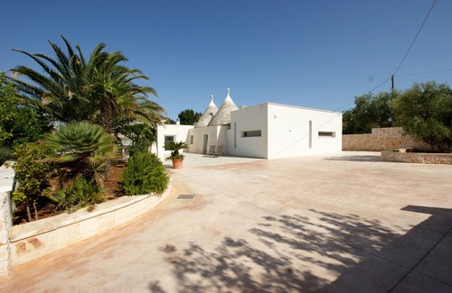 Cisternino House | Charming trullo in Cisternino in Valle d’Itria, AC, free WIFI & parking