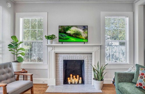 Temple House | Charming Tutor nestled in historical neighborhood