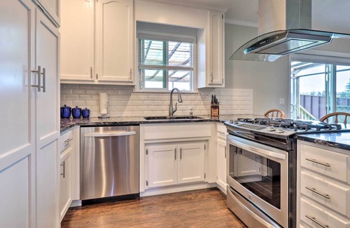 Ukiah House | Charming Ukiah Home ~ 2 Miles to Lake Mendocino!