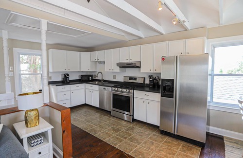 Stone Harbor House | Charming upside-down style single-family home