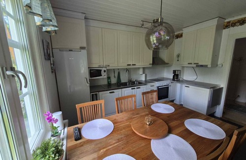 Lunde House | Charming vacation home on Höga Kusten