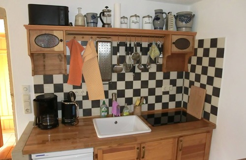 Dresden Apartment | Charming vacation apartment, relaxing in the middle of greenery in the beautiful Elbe valley