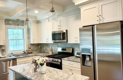 Cotuit House | Charming Vacation Rental-Pet Friendly in the Heart of Cotuit-A/C and Beach Pass-Sleeps 6