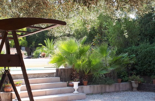 Le Beausset Apartment | Charming vacation studio
