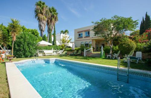 Sanlucar de Barrameda Villa | Charming villa in Sanlúcar de Barrameda with private pool