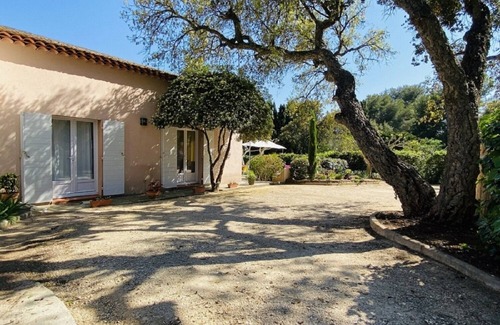 Cabasson Villa | Charming Villa, 3 stars, Quality Var label in a Provencal hamlet - WIFI
