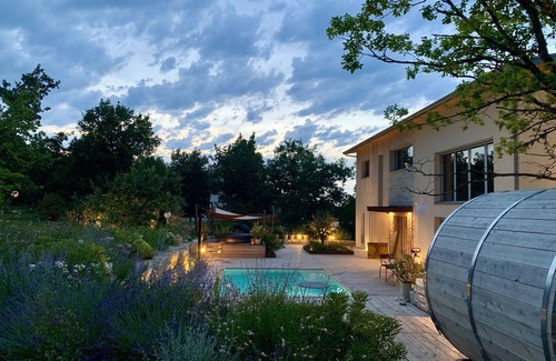 Labastide-Marnhac Villa | Charming villa with swimming pool & SPA - 10 peoplen4 bedrooms, 4 bathrooms