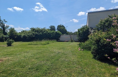 Le Montsaugeonnais Cottage | Charming Villa with Fireplace, Terrace, and Garden Near Montsaugeonnais Vineyards
