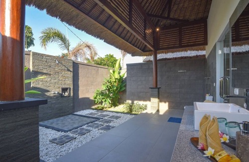 Kalisada Villa | Charming villa 1 Bedroom private pool Vilas near beach