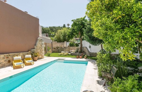Armenoi Villa | Charming Villa, A/C, Private Pool, Pretty Garden in Armeni - 400m to Tavernas & 10km to Rethymno!
