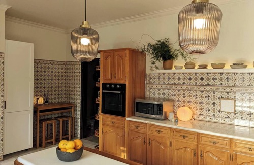 Funchalinho Villa | Charming Villa between Lisbon and the Beach, with headed pool!