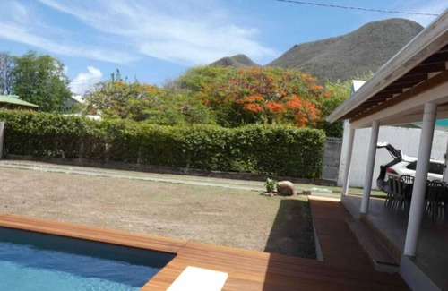 Le Diamant Villa | Charming villa facing Diamond Beach