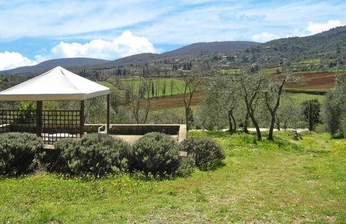Ancaiano Apartment | Charming Villa in Tuscany with Pool & Views