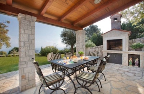 Ripenda Kosi Villa | Charming Villa Merula with 50 m² private pool, sea view, pets welcome