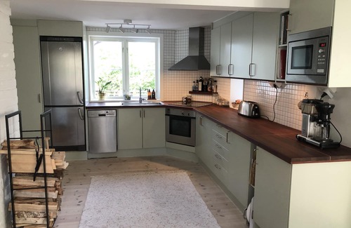 Saltsjo Boo Villa | Charming villa close to nature, lake and ocean and 25 mins to Stockholm center