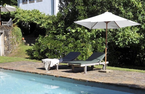 Orbacem Villa | Charming villa with 4 separate bedrooms for 8 people with swimmingpool