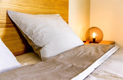 Casas de Torrat Ski Chalet | Charming villa with private pool 3 minutes from the beaches