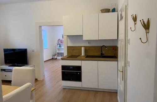 Villach Apartment | Charming Villach Hideaway - 1BR