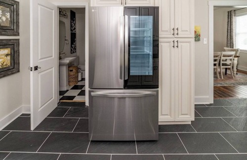 Diamond Hill House | Charming Walkable Downtown Getaway w/Coffee Bar!