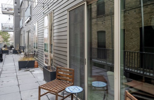 Fifth Ward Apartment | Charming Walker's Point Apt with Balcony