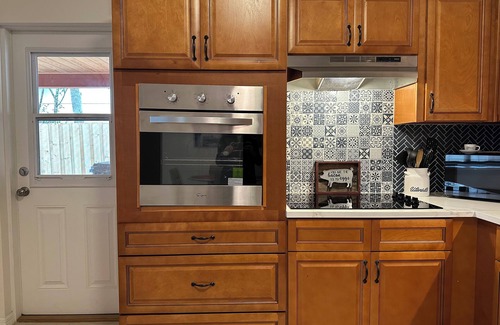 Cypress Gardens House | Charming Winter Haven Home. 2 Miles to Legoland with nightly firework show!