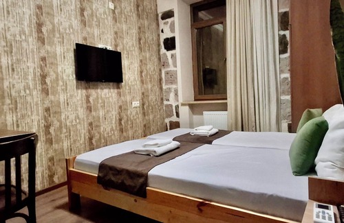 Kentron Hotel | Charming Yerevan Stay Steps from Cascade Complex