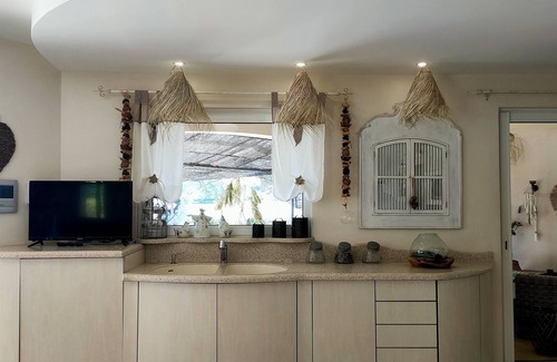 Pont-Saint-Esprit Villa | Charming zen villa, luxury, calm, view, Ardèche, Uzès, Avignon, Provence
