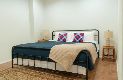 Nocona House | Charmingrusticcabinfarmpet Friendlyaffordable