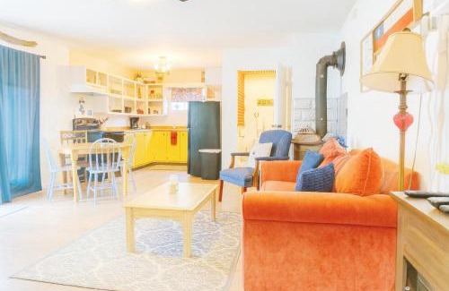 Nocona House | Charmingrusticcabinfarmpet Friendlyaffordable