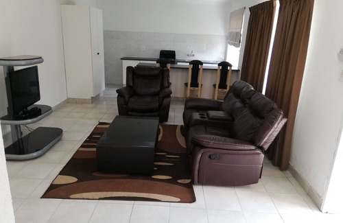 Germiston House | Charnom Luxurious accommodation with cctv and electric fence