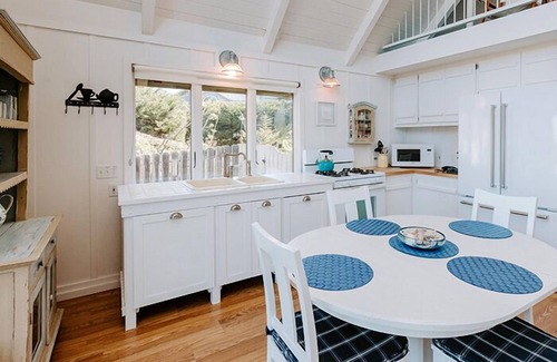 Salmon Creek House | Chartwell Haven, seconds from the sand at Salmon Creek Beach