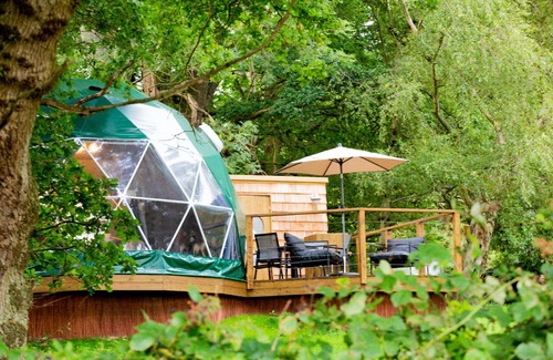 Chiddingstone Hoath Ski Chalet | Chartwell Luxury Dome