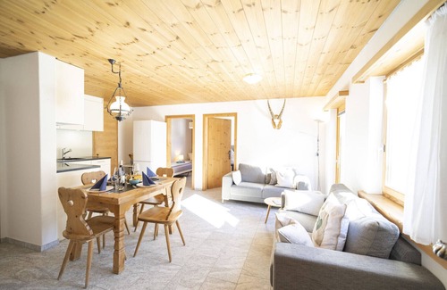 Sent Apartment | Chasa Sulai: Renovated holiday flat with a view Sent