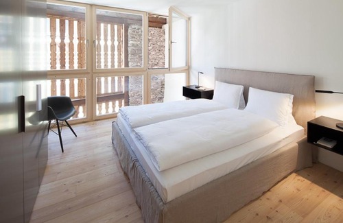 Sent Apartment | Chasetta Allegra