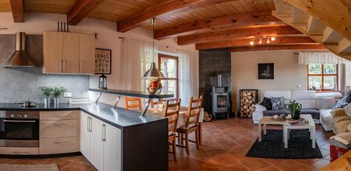 Luhacovice House | Chata nad lázeňským údolím