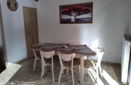 Bobrovnik House | Chata pod lipou Bobrovník