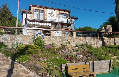 Bansky Studenec House | Chata pri Veľkom Kolpašskom tajchu