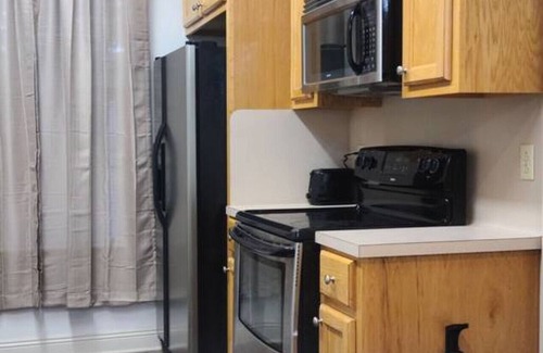 Pine Grove Apartment | Chateau 10, spacious townhouse in Tickfaw, LA