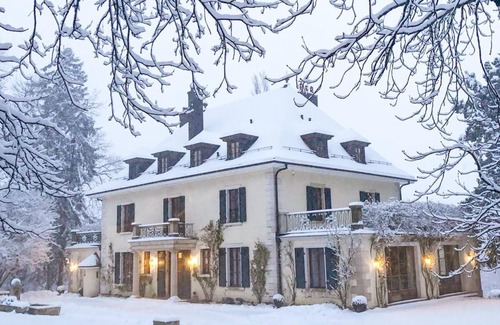 Echenevex Villa | Chateau d'Echenevex - Luxury Escape near Geneva