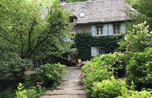 Bozouls House | Chateau De Moulin - AS seen on Monsieur Spade TV Show