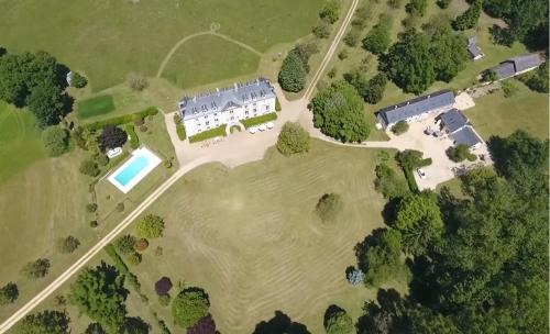 Brion House | Château La Mothaye - self catering apartments with pool in the Loire Valley