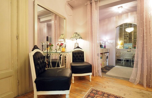 Thessaloniki House | Chateau Leconte, Beautiful Vintage House in Thessaloniki