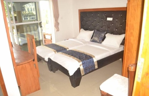 Kribi Hotel | Chateau Mbeka'a Paris
