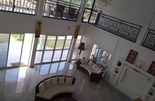 Kribi Hotel | Chateau Mbeka'a Paris